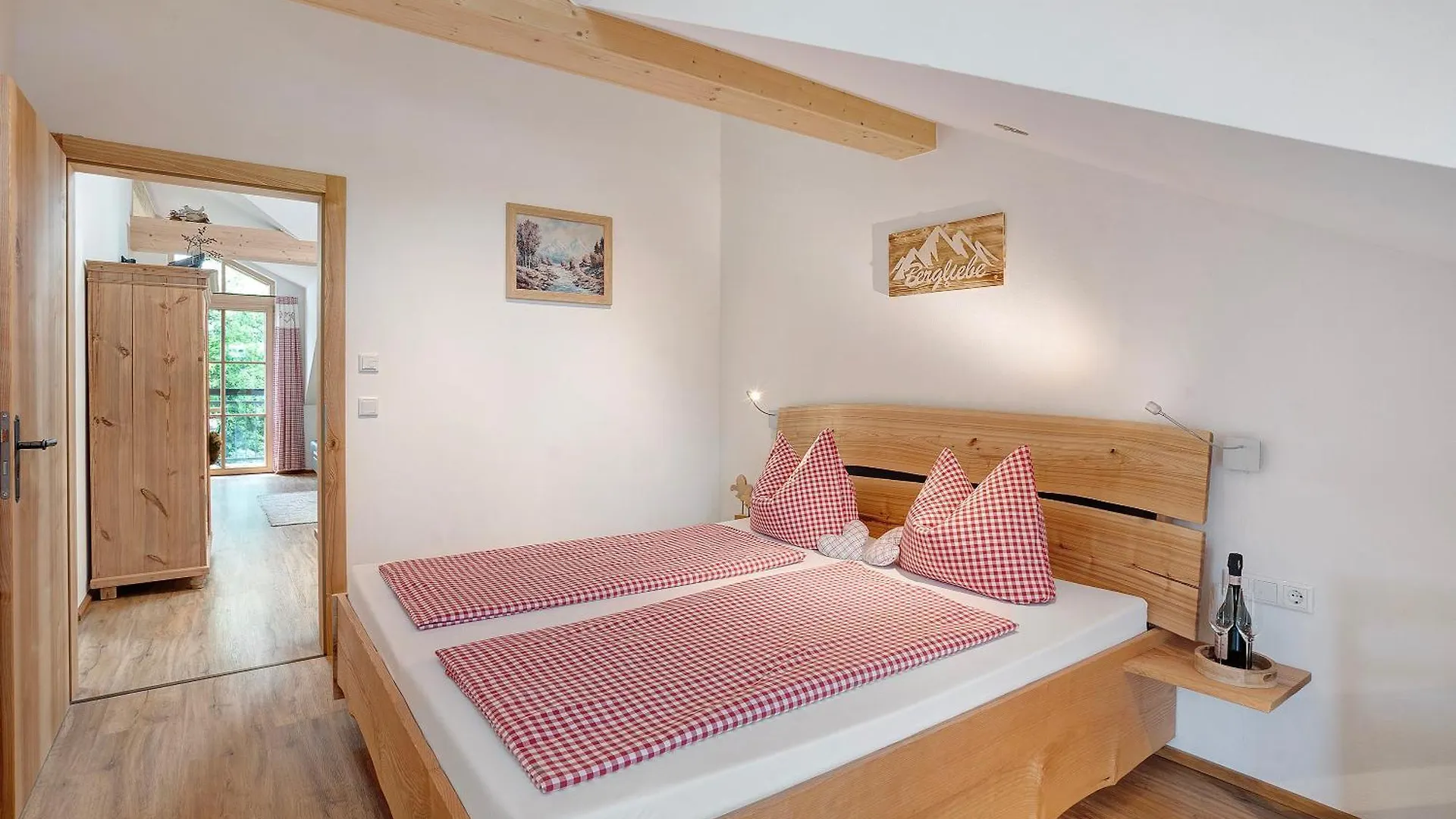 Apartament Neubau - Freundliche Fewo Bergblick Höslwang